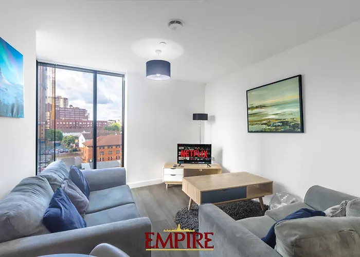 Luxury 2 Bedroom Apartment, On Broad Street!